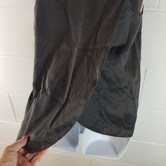 Lunya meditative slate gray washable tulip back tank top - Picture 7 of 10